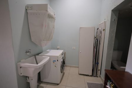 Apartamento à venda com 120m², 2 quartos e 1 vagaÁrea de Serviço