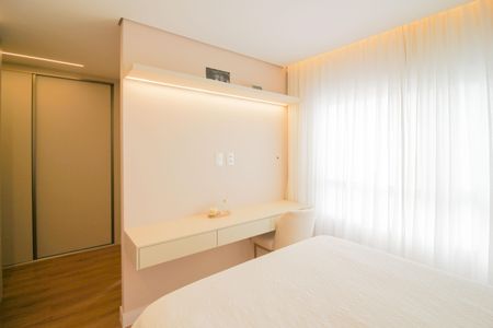 Apartamento à venda com 136m², 3 quartos e 2 vagas Apartamento à venda com 136m², 3 quartos e 2 vagasQuarto 1