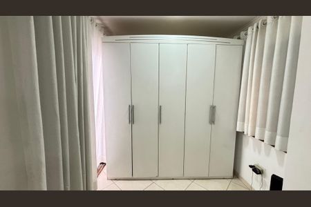 Casa à venda com 194m², 3 quartos e 2 vagas Casa à venda com 194m², 3 quartos e 2 vagasQuarto 1