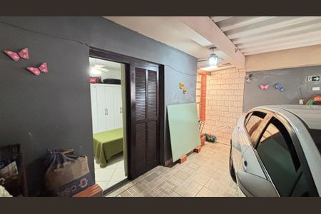 Casa à venda com 194m², 3 quartos e 2 vagas Casa à venda com 194m², 3 quartos e 2 vagasGaragem