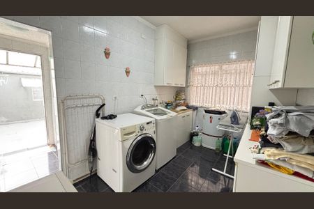 Casa à venda com 194m², 3 quartos e 2 vagas Casa à venda com 194m², 3 quartos e 2 vagasÁrea de Serviço