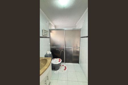 Casa à venda com 194m², 3 quartos e 2 vagas Casa à venda com 194m², 3 quartos e 2 vagasÁrea de Serviço - Banheiro