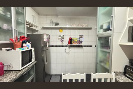 Casa à venda com 194m², 3 quartos e 2 vagas Casa à venda com 194m², 3 quartos e 2 vagasCozinha