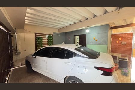 Casa à venda com 194m², 3 quartos e 2 vagas Casa à venda com 194m², 3 quartos e 2 vagasGaragem