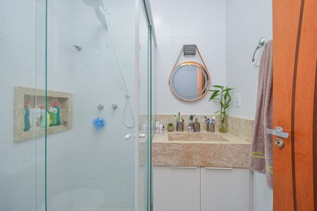 Casa à venda com 140m², 3 quartos e 2 vagasBanheiro da Suíte 