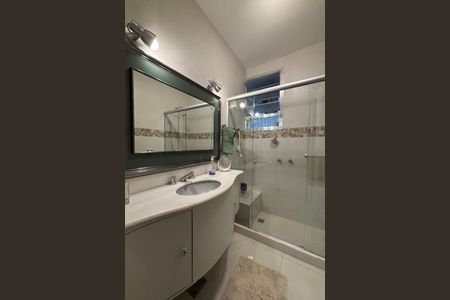 Apartamento à venda com 132m², 3 quartos e 1 vagaBanheiro social 2