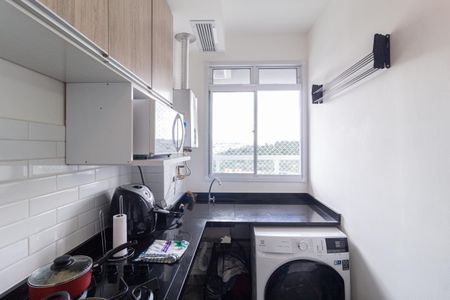 Apartamento à venda com 47m², 2 quartos e 1 vaga Apartamento à venda com 47m², 2 quartos e 1 vagaCozinha e área de serviço
