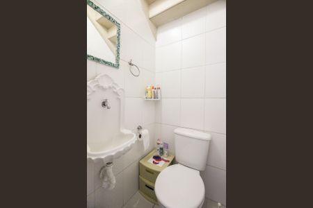 Casa à venda com 120m², 3 quartos e 1 vagaLavabo