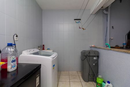 Casa à venda com 140m², 3 quartos e 2 vagas Casa à venda com 140m², 3 quartos e 2 vagasÁrea de Serviço