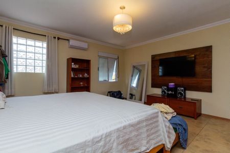 Casa à venda com 140m², 3 quartos e 2 vagas Casa à venda com 140m², 3 quartos e 2 vagasQuarto 3