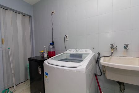 Casa à venda com 140m², 3 quartos e 2 vagas Casa à venda com 140m², 3 quartos e 2 vagasÁrea de Serviço