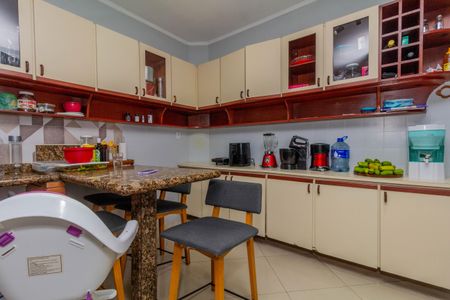 Casa à venda com 140m², 3 quartos e 2 vagas Casa à venda com 140m², 3 quartos e 2 vagasCozinha