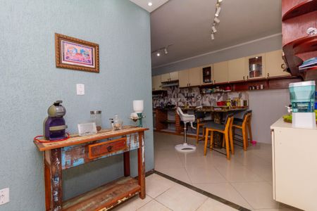 Casa à venda com 140m², 3 quartos e 2 vagas Casa à venda com 140m², 3 quartos e 2 vagasCozinha