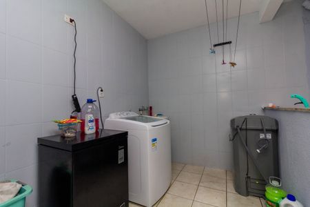 Casa à venda com 140m², 3 quartos e 2 vagas Casa à venda com 140m², 3 quartos e 2 vagasÁrea de Serviço