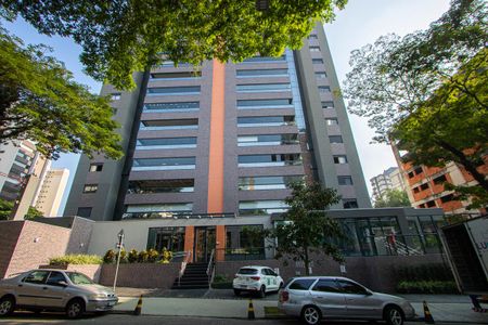 Apartamento à venda com 178m², 3 quartos e 3 vagasFachada