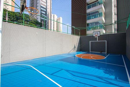 Apartamento à venda com 178m², 3 quartos e 3 vagasÁrea comum - Quadra esportiva