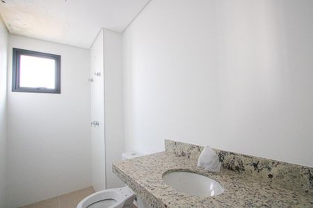 Apartamento à venda com 178m², 3 quartos e 3 vagasBanheiro da Suíte 2