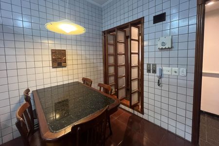 Apartamento para alugar com 252m², 4 quartos e 2 vagasCozinha