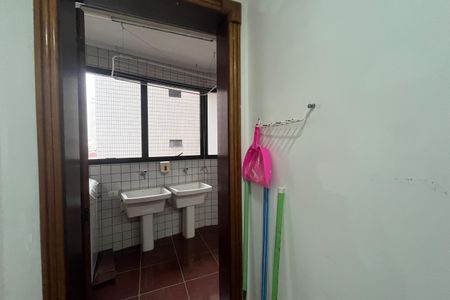 Apartamento para alugar com 252m², 4 quartos e 2 vagasDispensa