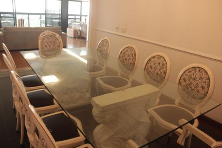 Apartamento para alugar com 252m², 4 quartos e 2 vagasSala de Jantar