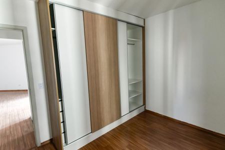 Apartamento para alugar com 65m², 2 quartos e 1 vagaQuarto 1 - Armários