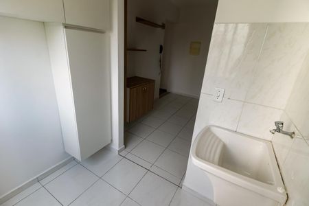 Apartamento para alugar com 65m², 2 quartos e 1 vagaÁrea de Serviço