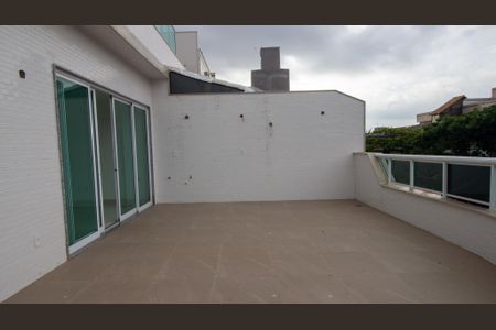 Apartamento à venda com 170m², 3 quartos e 3 vagasVaranda