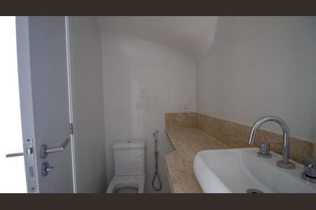 Apartamento à venda com 170m², 3 quartos e 3 vagasBanheiro da Suíte 3