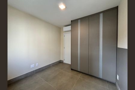 Apartamento à venda com 44m², 1 quarto e 1 vagaQuarto