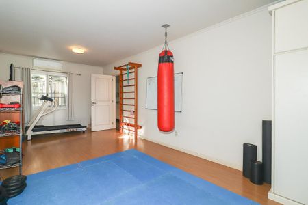 Casa à venda com 372m², 4 quartos e 4 vagasQuarto 2