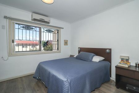 Casa à venda com 372m², 4 quartos e 4 vagasSuíte 2 