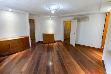 Casa de condomínio à venda com 1100m², 5 quartos e 4 vagasSuíte 4