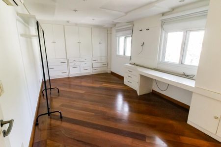 Casa de condomínio à venda com 1100m², 5 quartos e 4 vagasSuíte 2