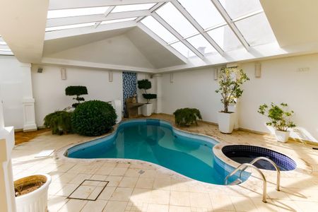 Casa de condomínio à venda com 1100m², 5 quartos e 4 vagasÁrea piscina