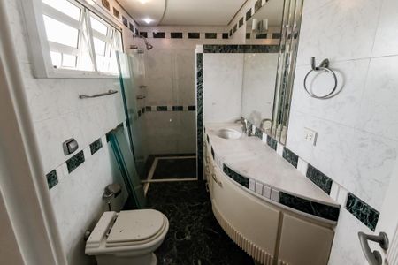 Casa de condomínio à venda com 1100m², 5 quartos e 4 vagasBanheiro da Suíte 4