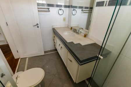 Casa de condomínio à venda com 1100m², 5 quartos e 4 vagasBanheiro da Suíte 3