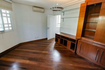Casa de condomínio à venda com 1100m², 5 quartos e 4 vagasSala 2