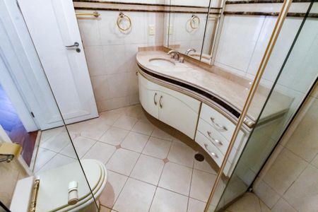 Casa de condomínio à venda com 1100m², 5 quartos e 4 vagasBanheiro Social