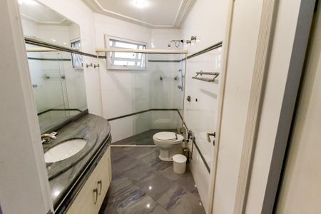 Casa de condomínio à venda com 1100m², 5 quartos e 4 vagasBanheiro da Suíte 2