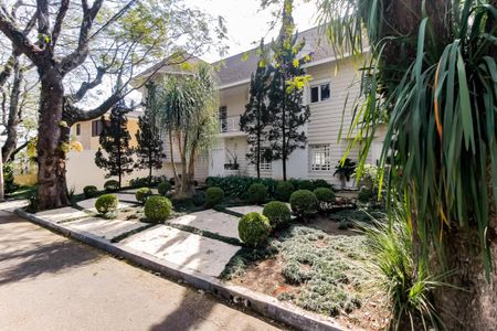 Casa de condomínio à venda com 1100m², 5 quartos e 4 vagasFachada