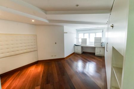 Casa de condomínio à venda com 1100m², 5 quartos e 4 vagasSuíte 3