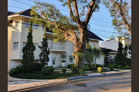 Casa de condomínio à venda com 1100m², 5 quartos e 4 vagasFachada