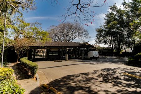 Casa de condomínio à venda com 1100m², 5 quartos e 4 vagasFachado do condomínio