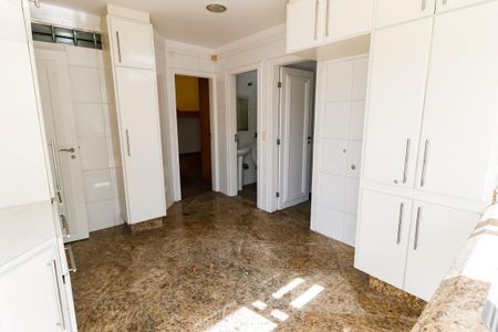 Casa de condomínio à venda com 1100m², 5 quartos e 4 vagasÁrea de Serviço