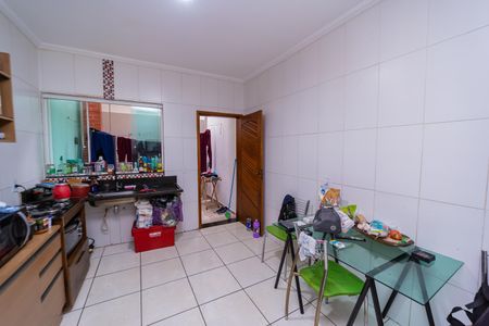 Casa à venda com 175m², 2 quartos e 2 vagasCozinha