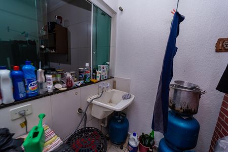 Casa à venda com 175m², 2 quartos e 2 vagasÁrea de Serviço