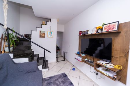 Casa à venda com 175m², 2 quartos e 2 vagasSala