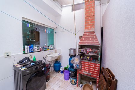 Casa à venda com 175m², 2 quartos e 2 vagasÁrea de Serviço