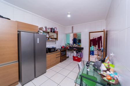 Casa à venda com 175m², 2 quartos e 2 vagasCozinha