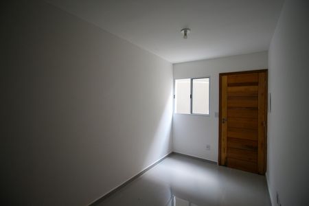 Casa de condomínio para alugar com 42m², 2 quartos e 1 vaga Casa de condomínio para alugar com 42m², 2 quartos e 1 vagaSala